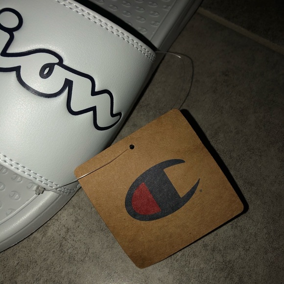 NEW Men’s Champion Super Slide Split Script White - Picture 3 of 5